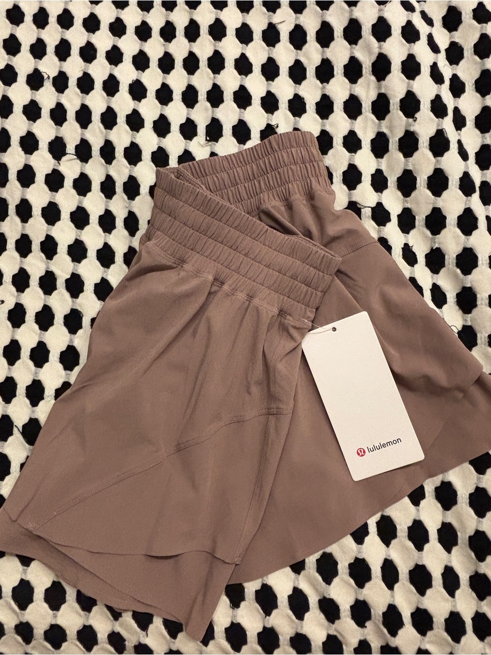 lululemon athletica Dusty Mauve Running Shorts - Picture 3 of 5